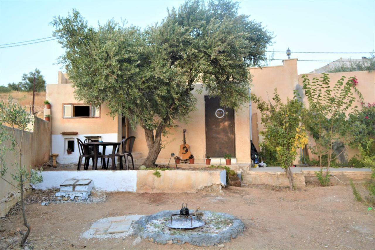 Our Villa'S Private Apartments - Hq Budget Stay - Wonderful Horizon View Of Jerash Jarash Ngoại thất bức ảnh